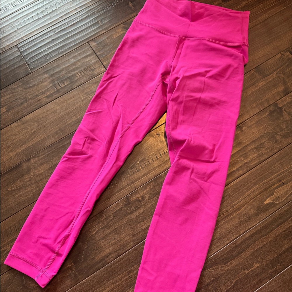 Women’s Pink Lululemon Leggings